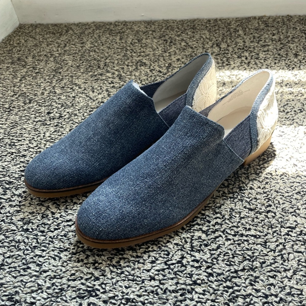 NEW Lori Goldstein LOGO Sz 9.5 M Denim and Lace Slip On Flat Shoes - Picture 1 of 4